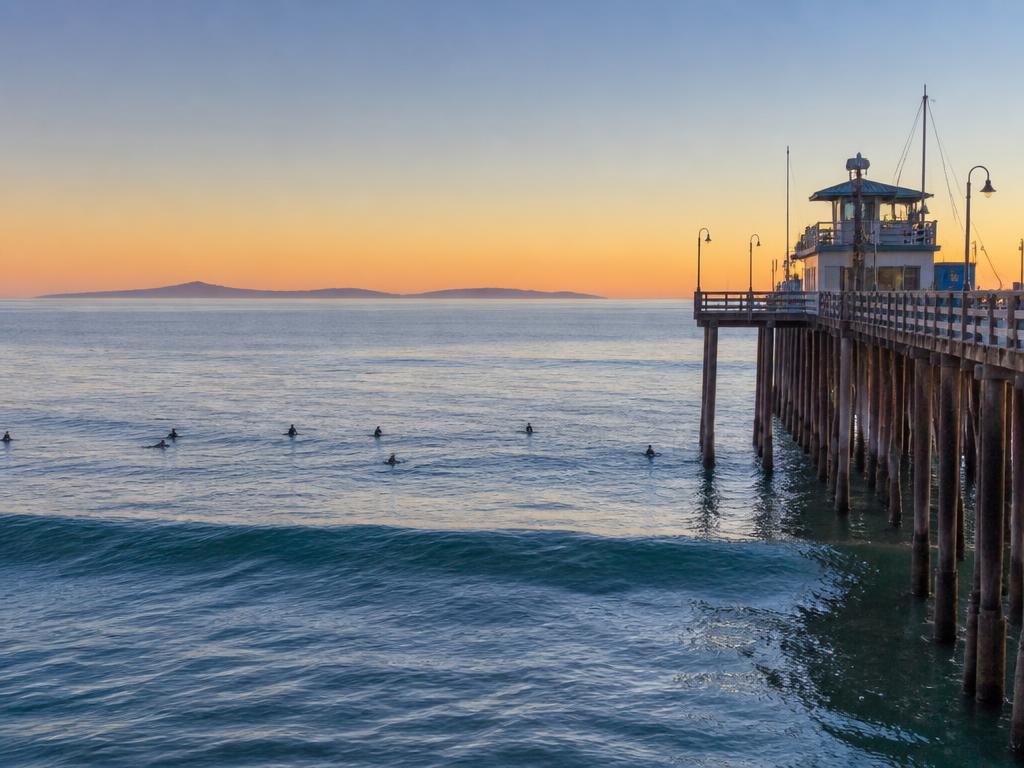 Photograph of Ventura Pier & Channel Islands